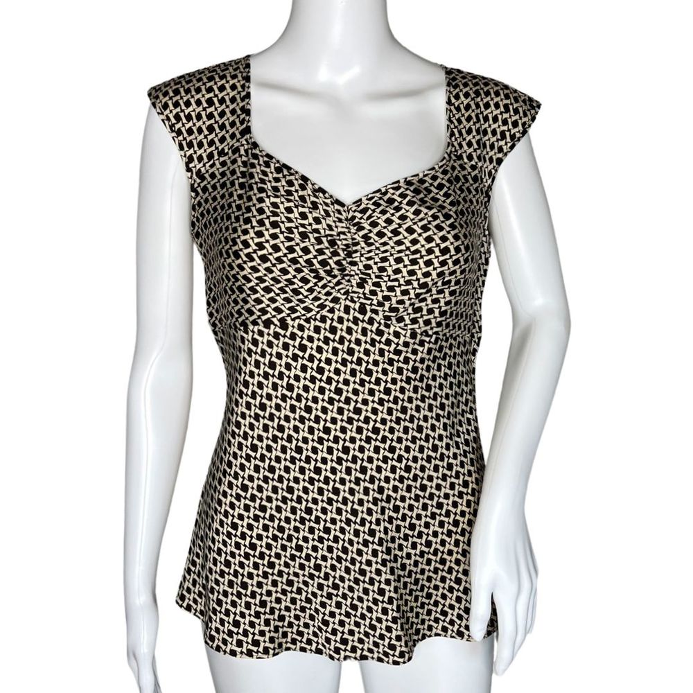 Ann Taylor Black and White Geometric Blouse